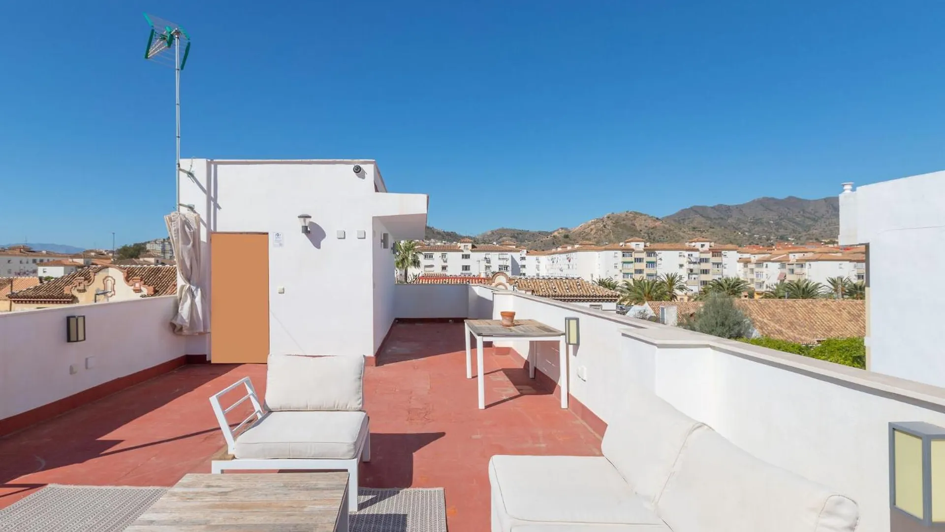 Holiday home Maria Tubau - Apartment In Malaga Free Wifi