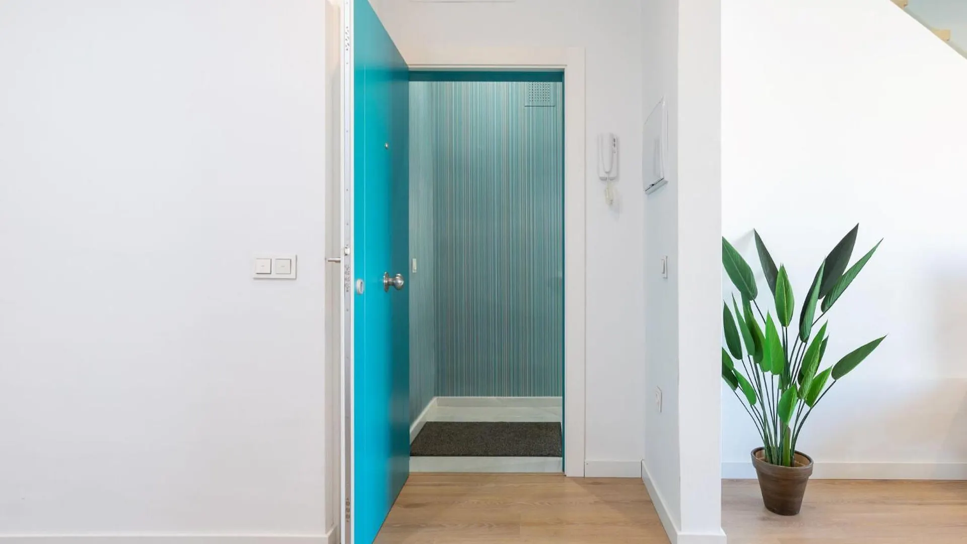 Holiday home Maria Tubau - Apartment In Malaga Free Wifi